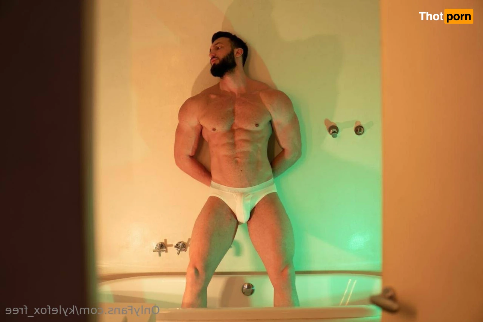 Kyle.F - free 16439183