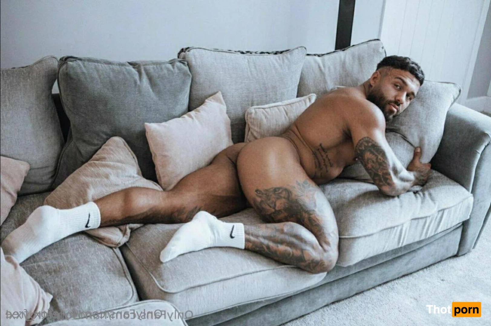 Kyle.F - free 16439204