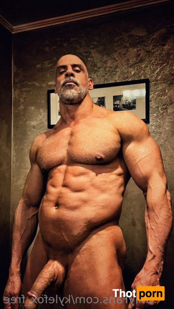 Kyle.F - free 16439277