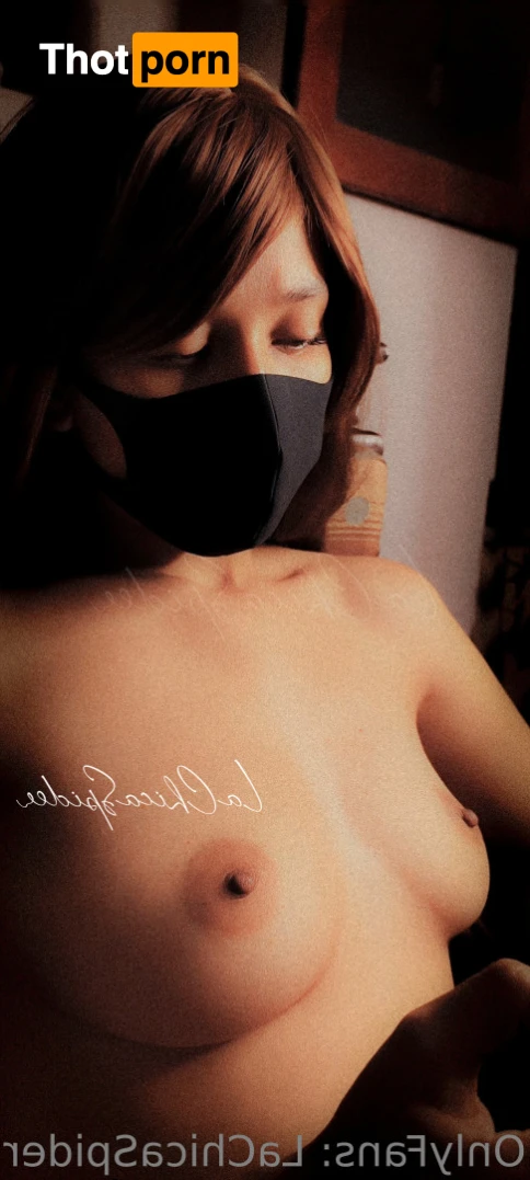 LaChicaSpider 16420641