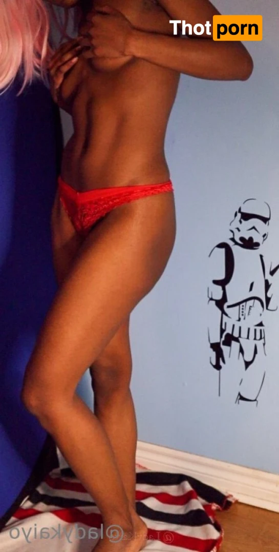 Submissive Queen 😈💦💕 16408325