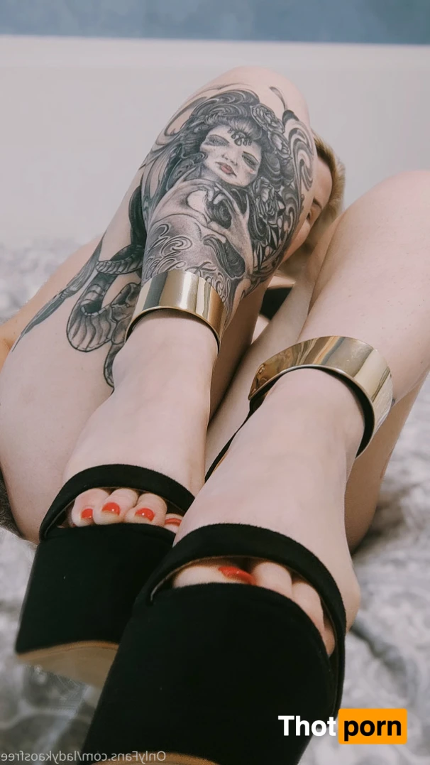 Hot Domme 💦🔞😈 16398807