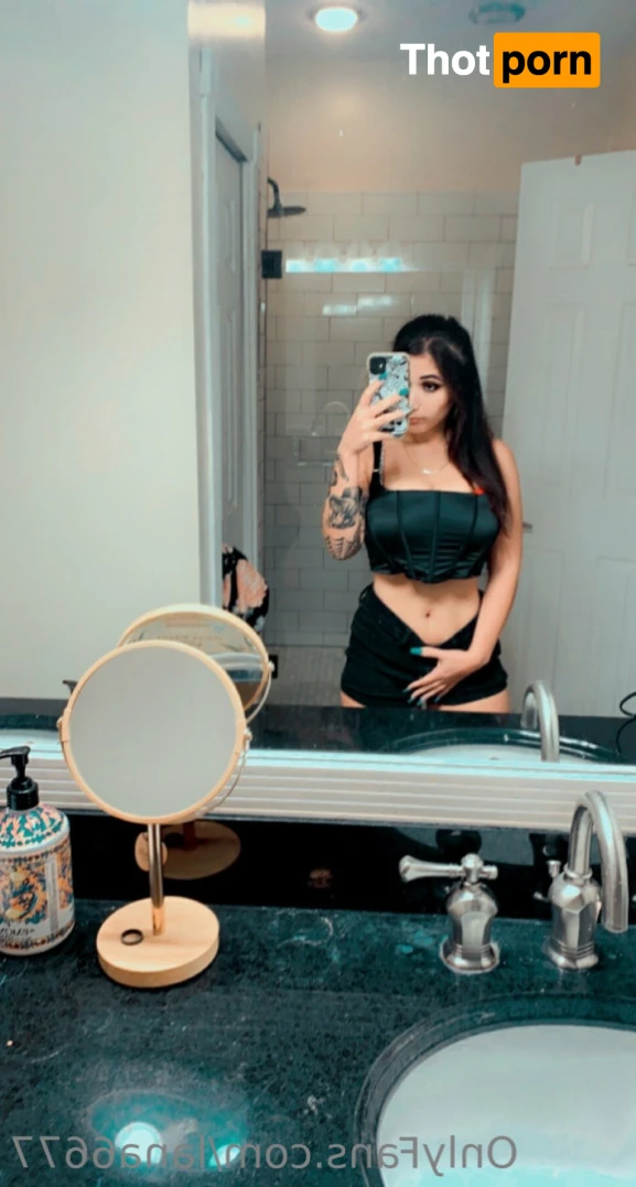 ✨Little Lana 🖤 16342799