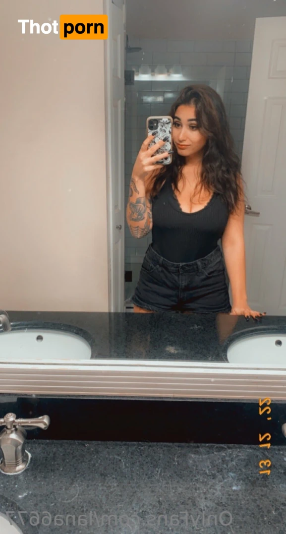 ✨Little Lana 🖤 16342830