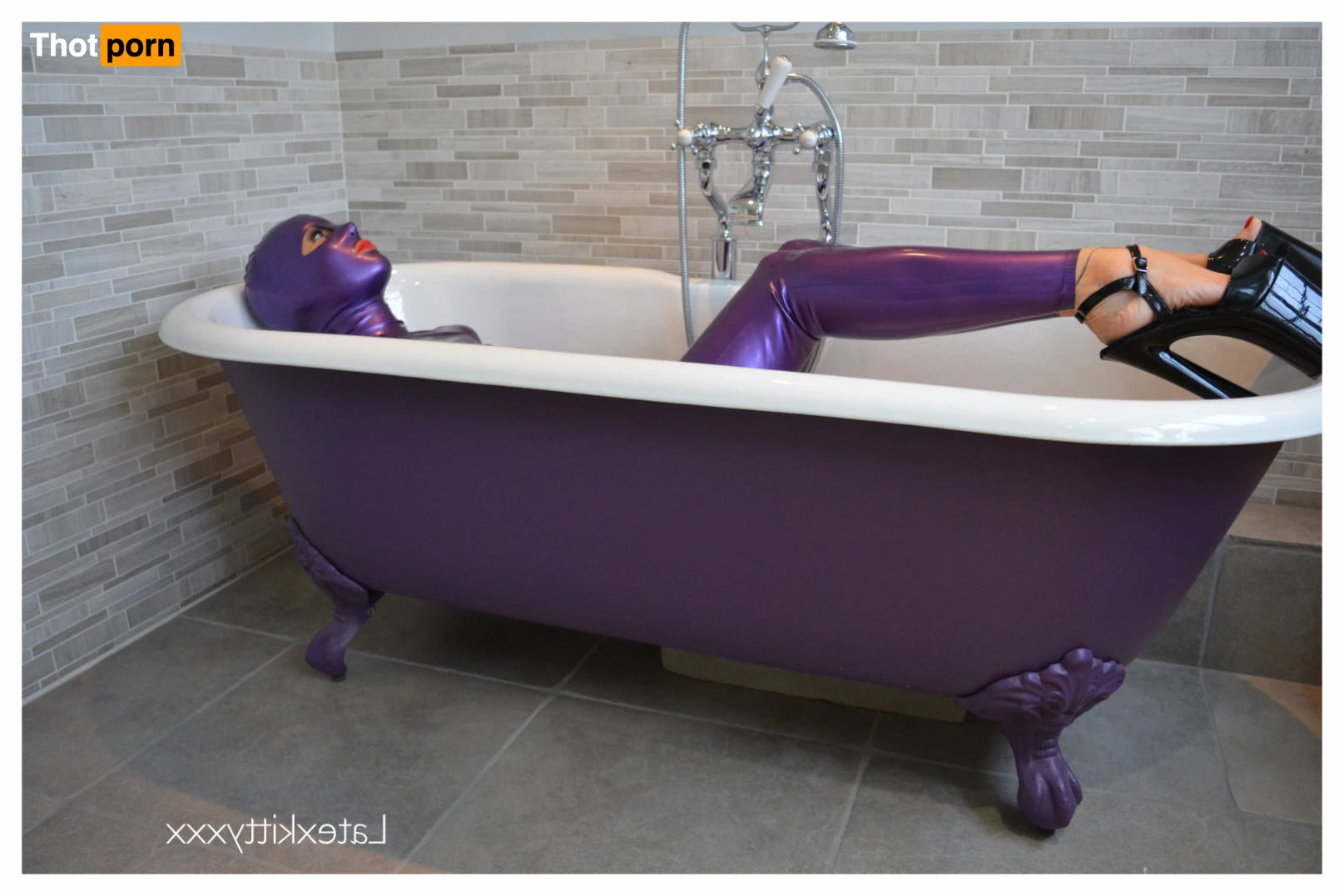 latexkittyxxx 16196956