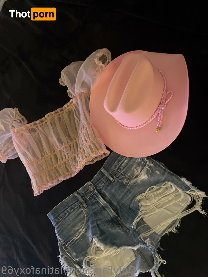 Latinafoxy69 16186179