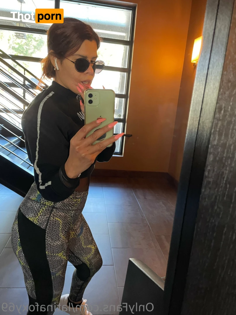 Latinafoxy69 16186645