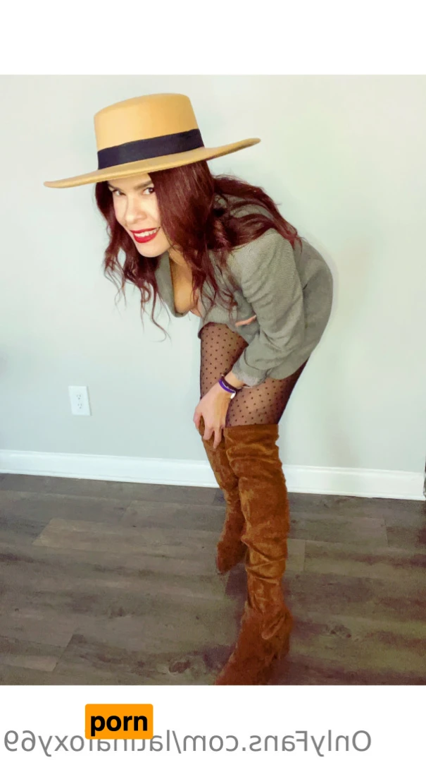 Latinafoxy69 16186741