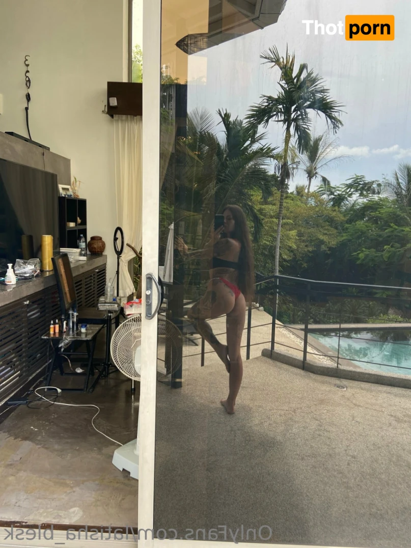 Latisha Blesk   🔥 16183934