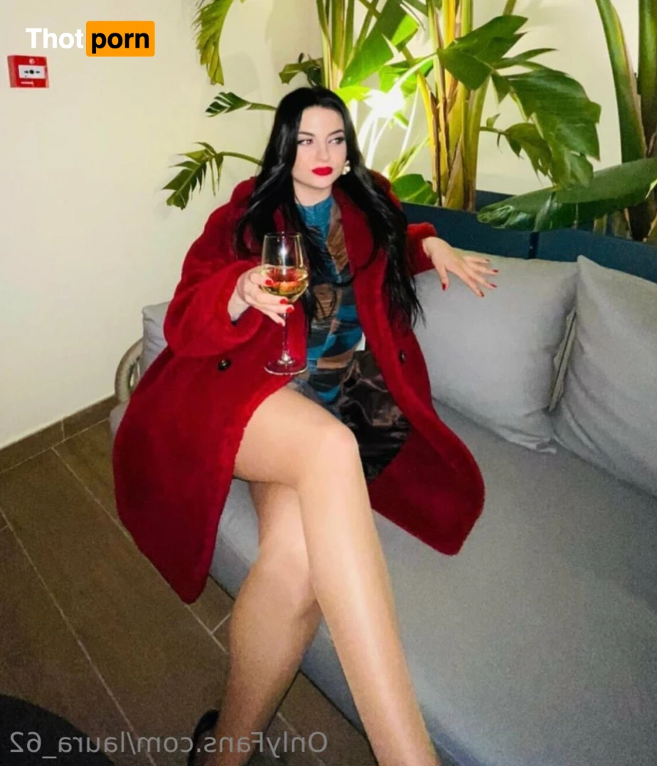 Laura🔥❤️ 16180266