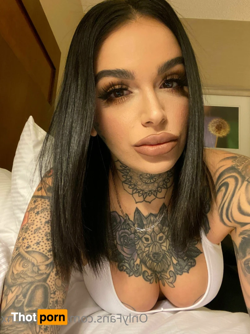 Leigh Raven 16074221