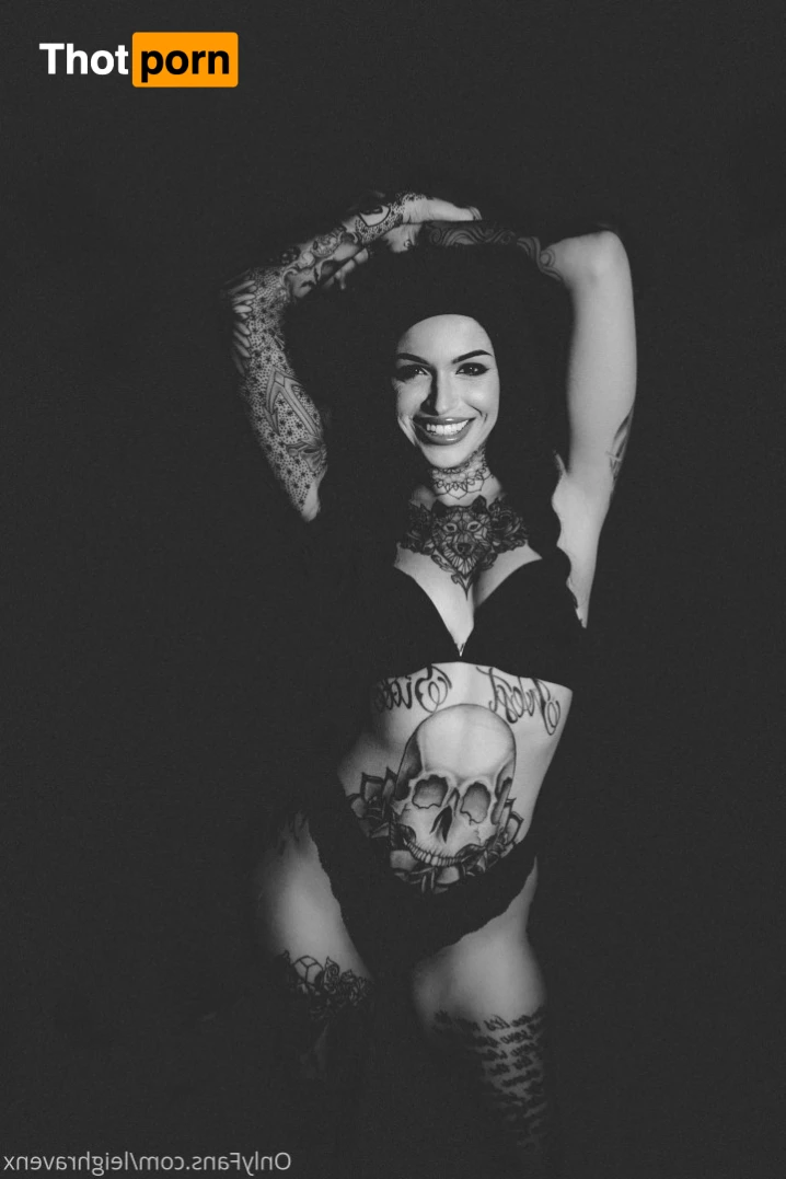 Leigh Raven 16074772