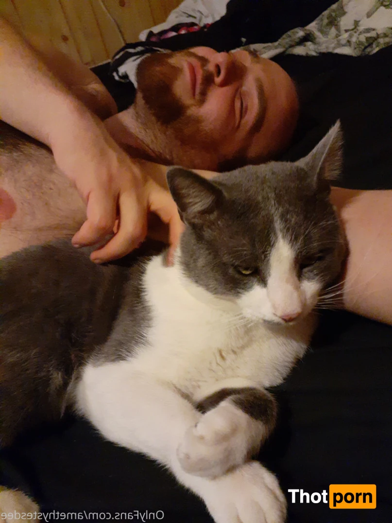 LactatingLena 16061572