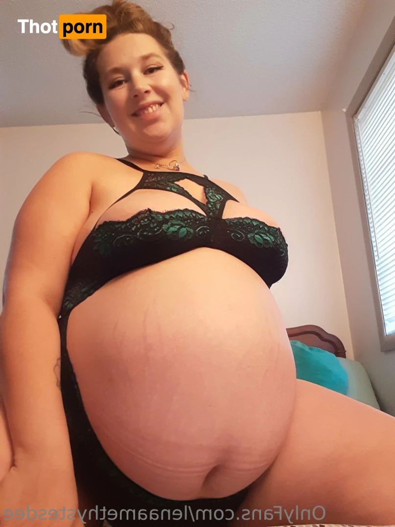 LactatingLena 16062040