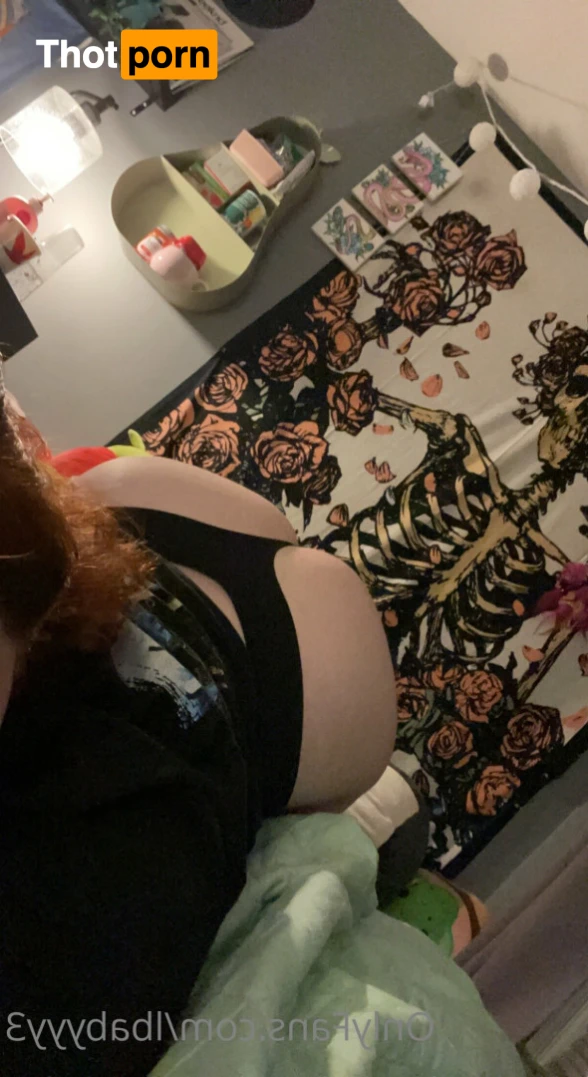 Little reds 15779653