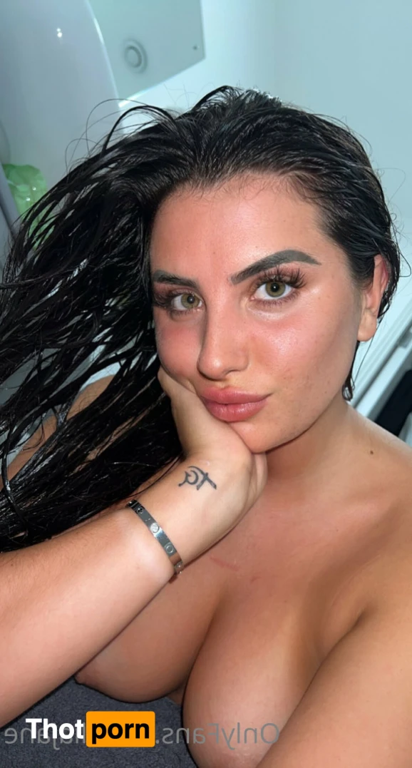 Lia Jane 🦋 15697097