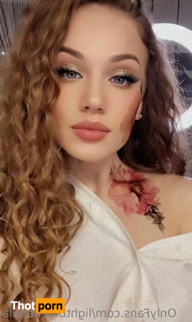 Lili Blue 🧚🏻 15675098