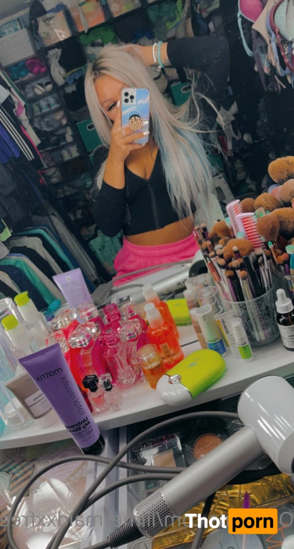 ᗷᗩIᒪᗴY•𝗙𝗥𝗘𝗘 11012271