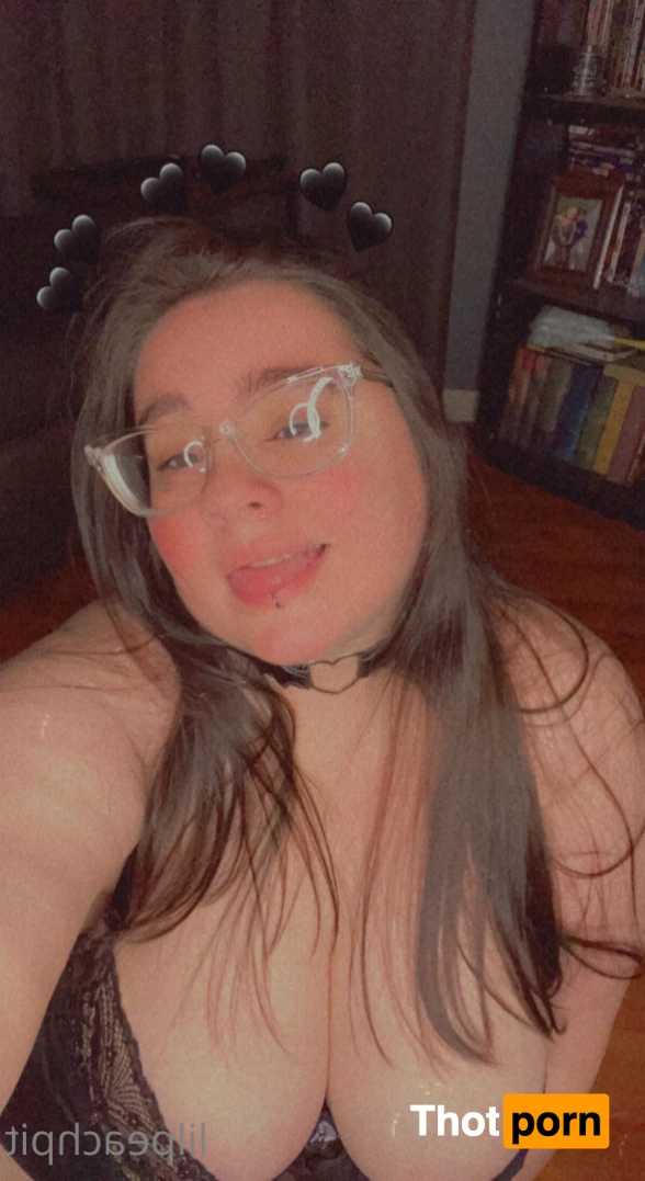 bratty crocker 🖤🥀 15436913