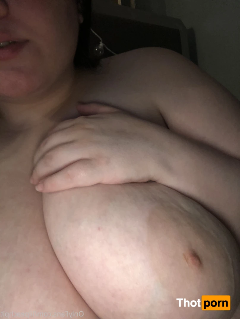 bratty crocker 🖤🥀 15437041