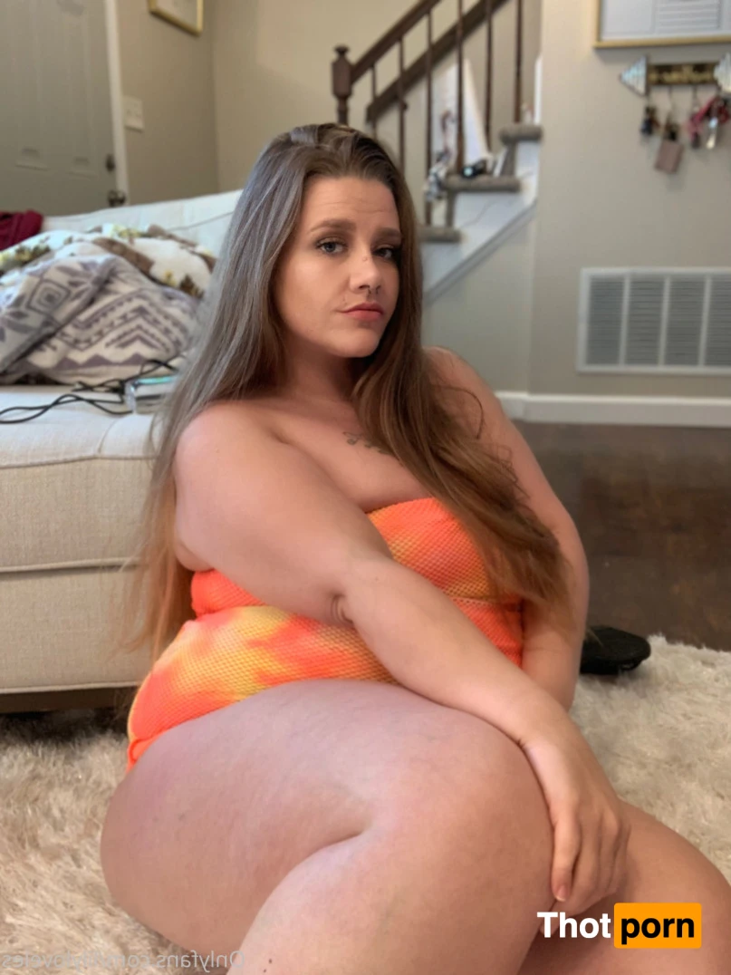 Lily Loveles 15356243