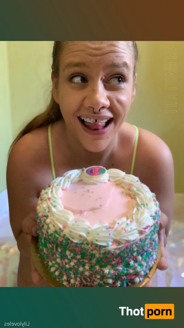 Lily Loveles 15356525