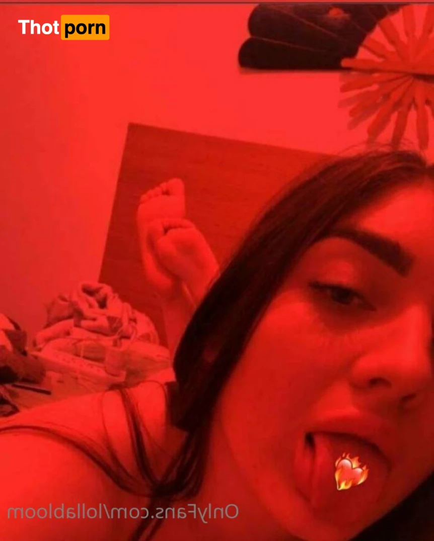 Lolla Bloom 💚 15080460