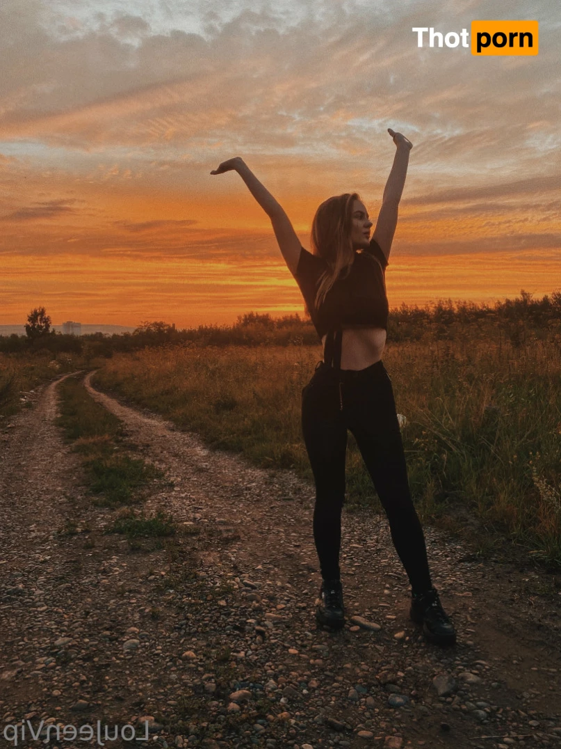 Lou Jeen 🔥 14970590