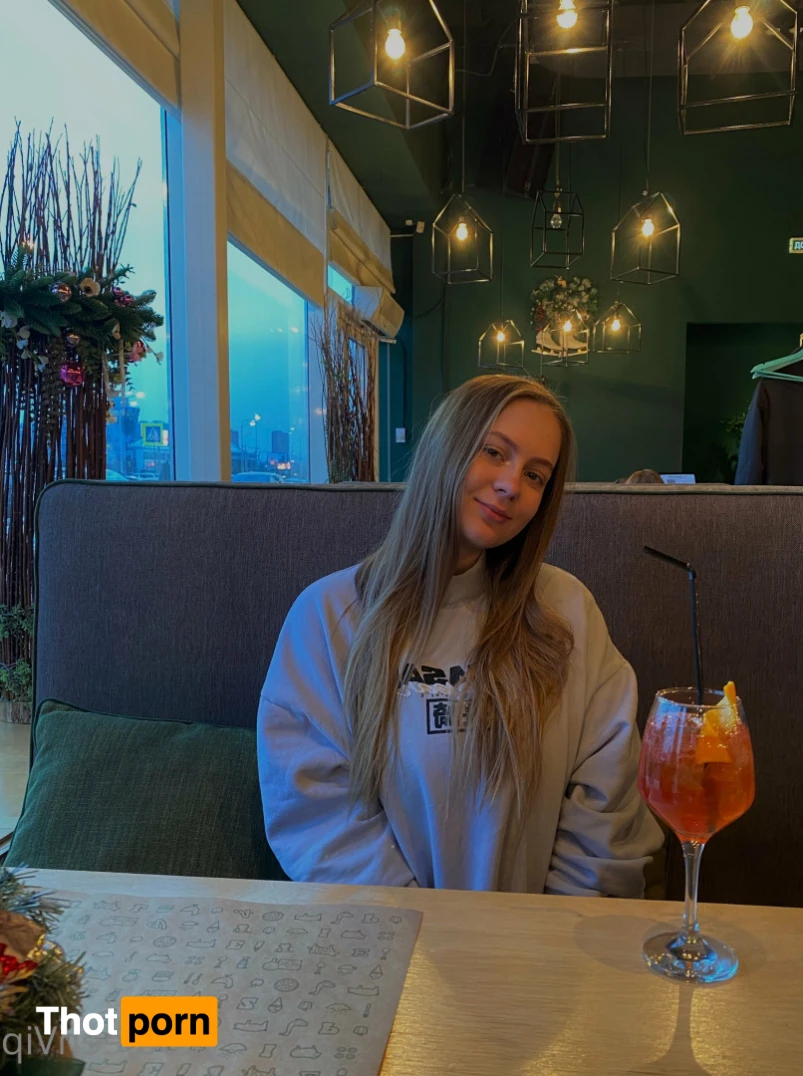 Lou Jeen 🔥 14970882