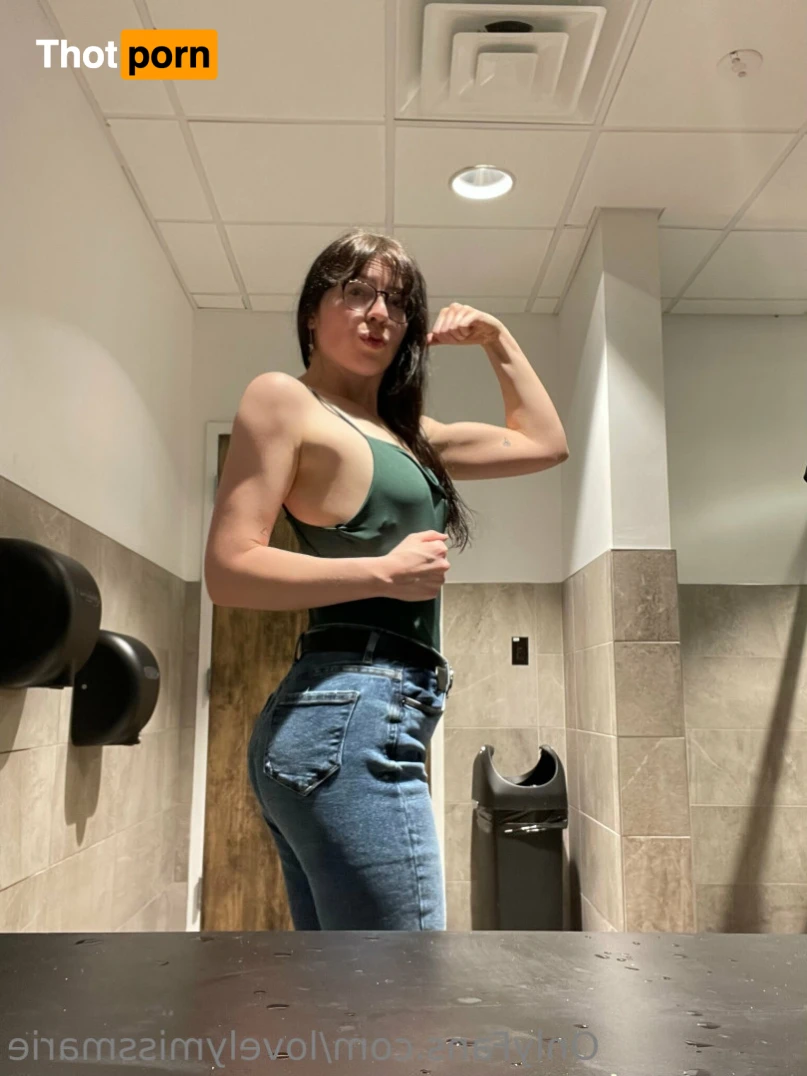 LovelyMissMarie 14890291