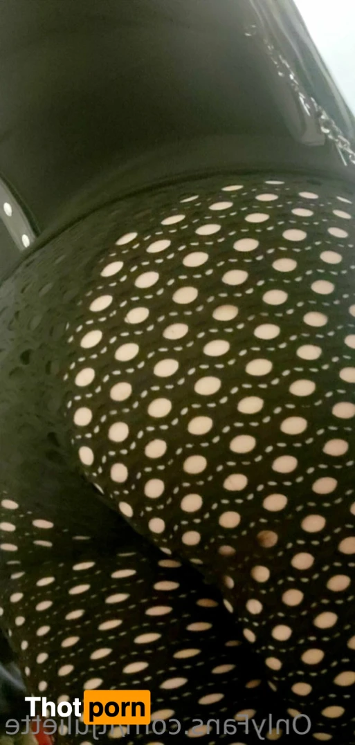 Lt Juliette 14876497