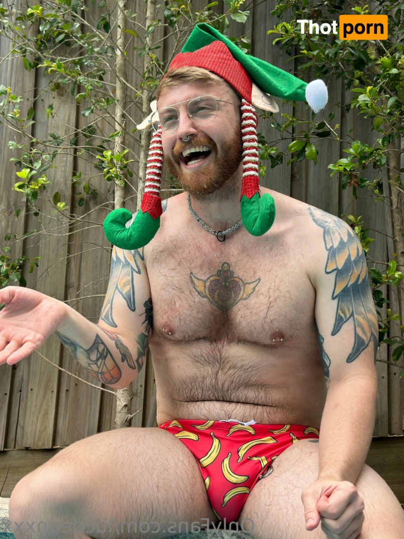 Luke 🍒 Dean 14874855