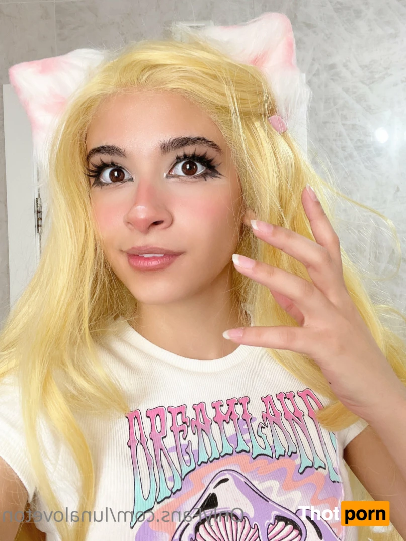 Luna Loveton 14761294