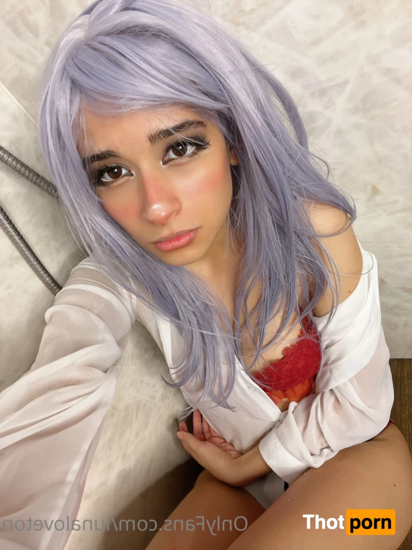 Luna Loveton 14761430