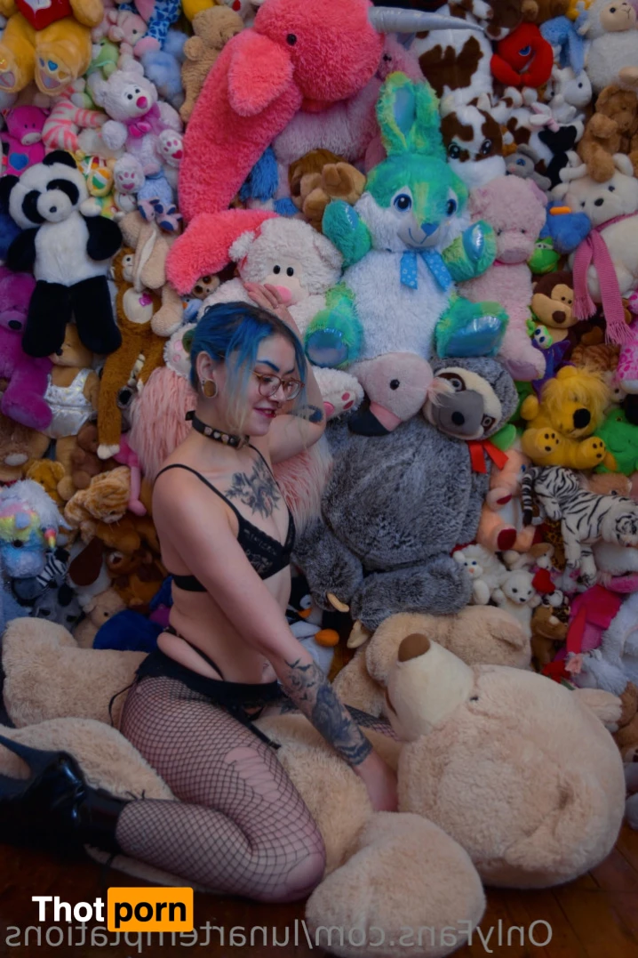 Luna Temptress 14710970