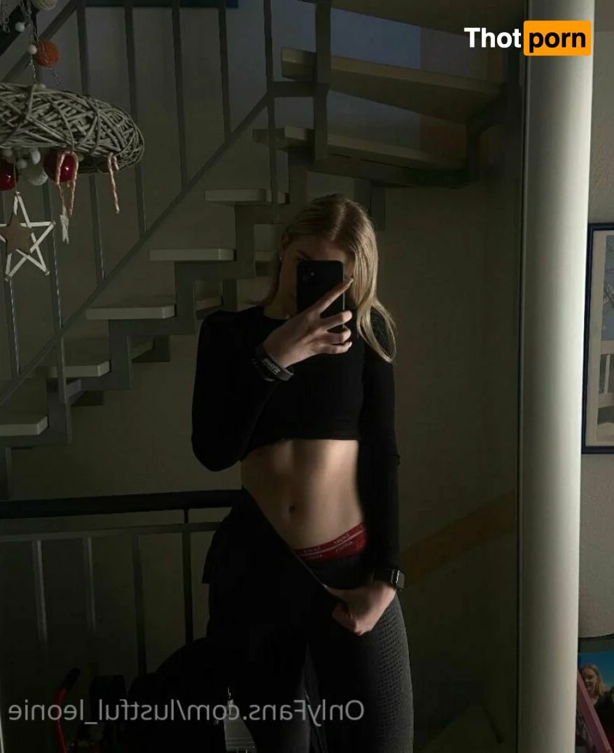 lustful_leonie 14614111