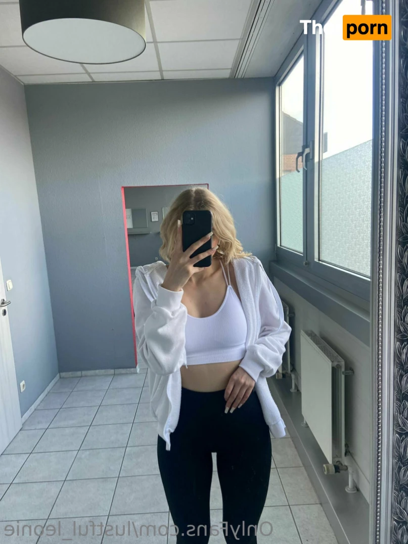 lustful_leonie 14614150