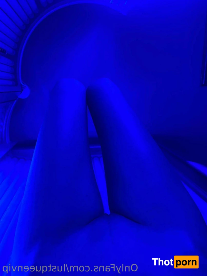 LustQueen Premium 14612959