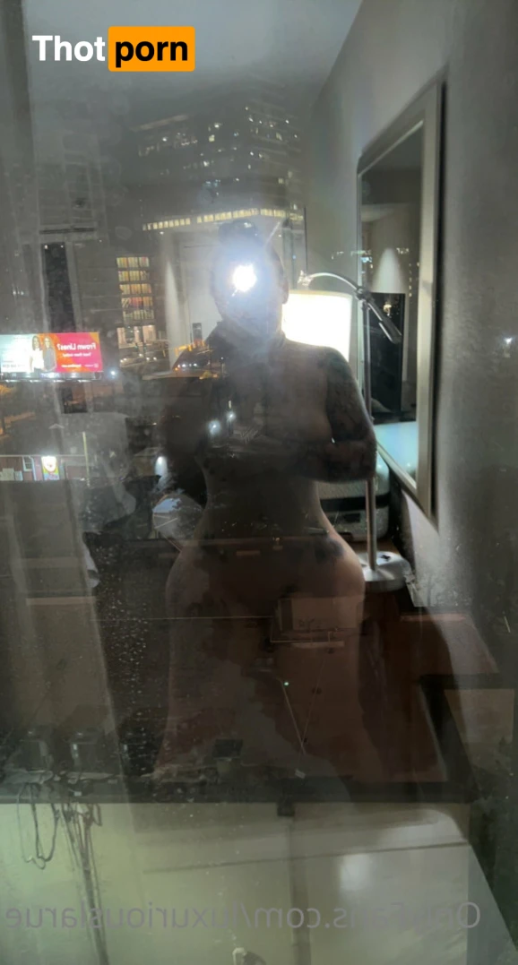 Luxurious Larue 14519458