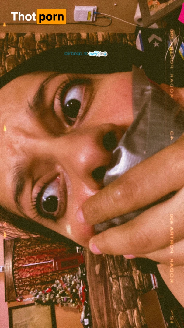 Mapachita__ 14399391