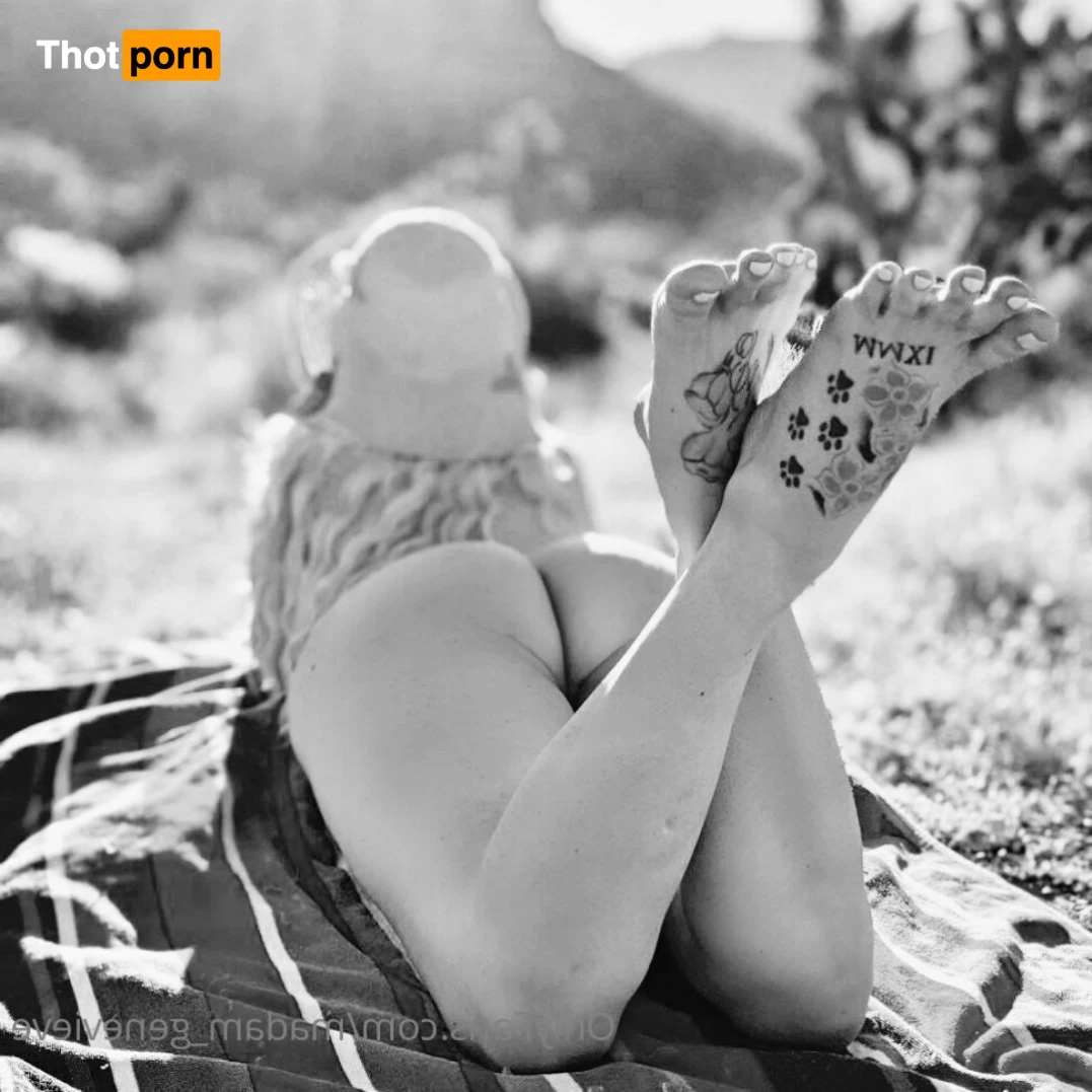 Madam Genevieve 14371671