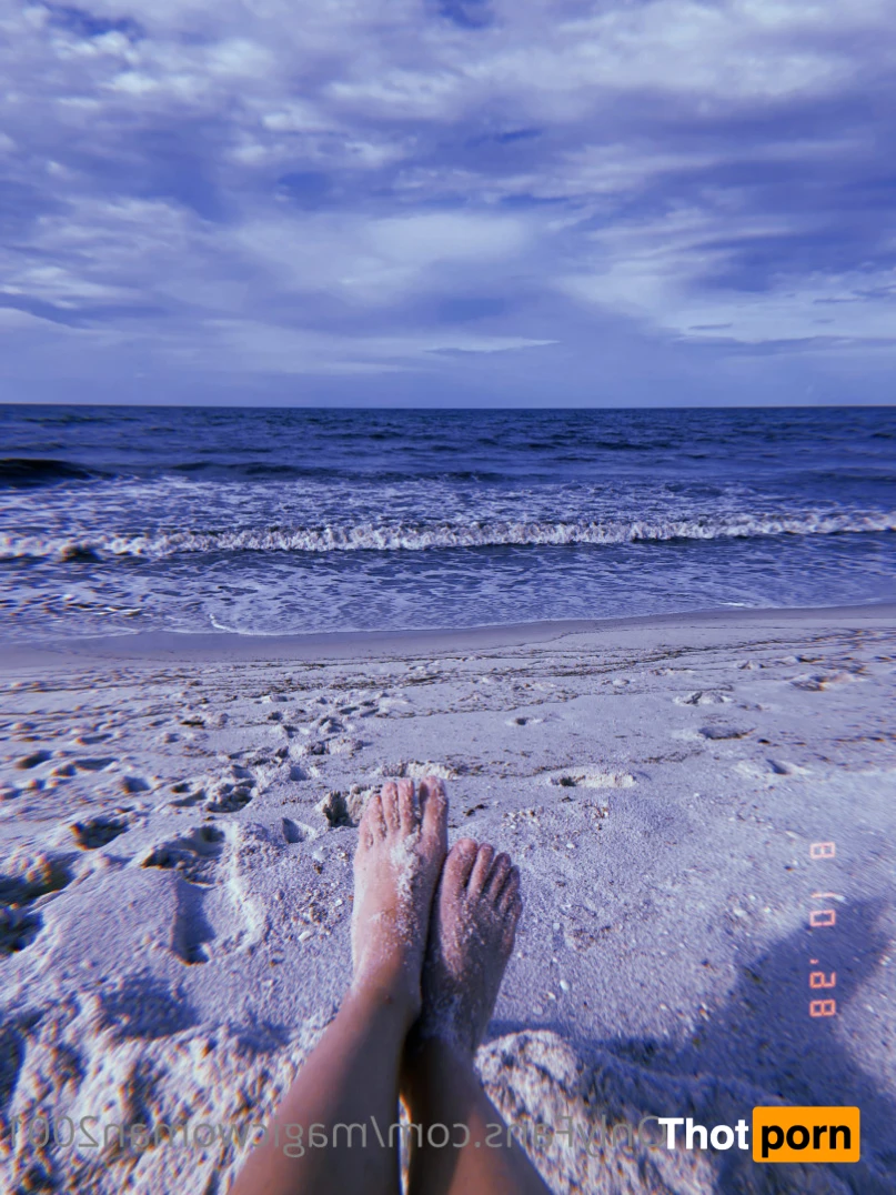 Magic Woman 14290550