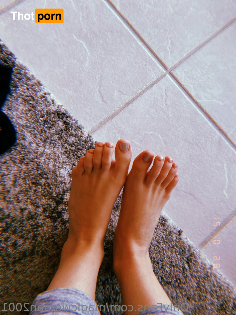 Magic Woman 14290959