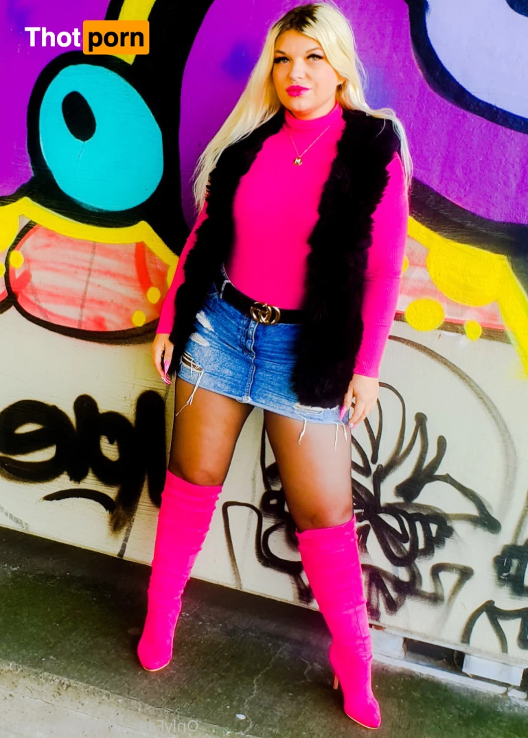 MariellaSun 14125238