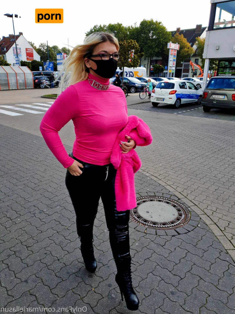 MariellaSun 14125319