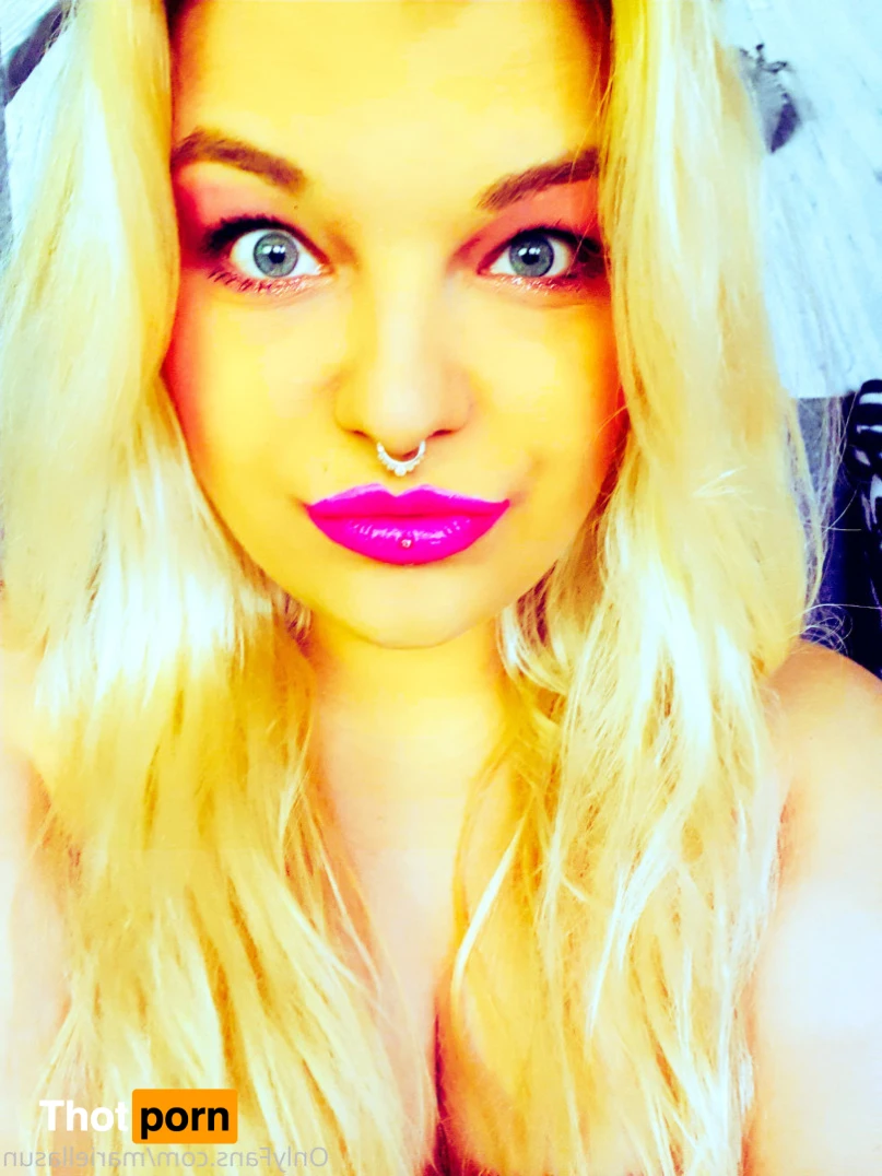 MariellaSun 14125857