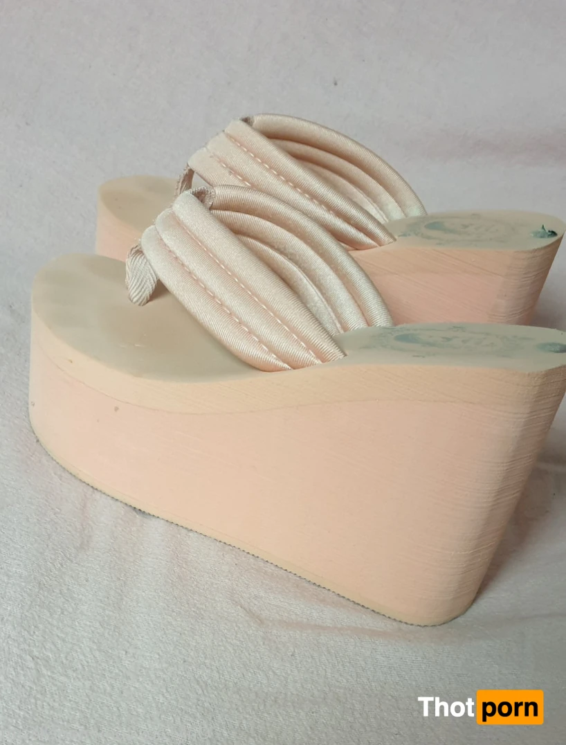 MariellaSun 14125983