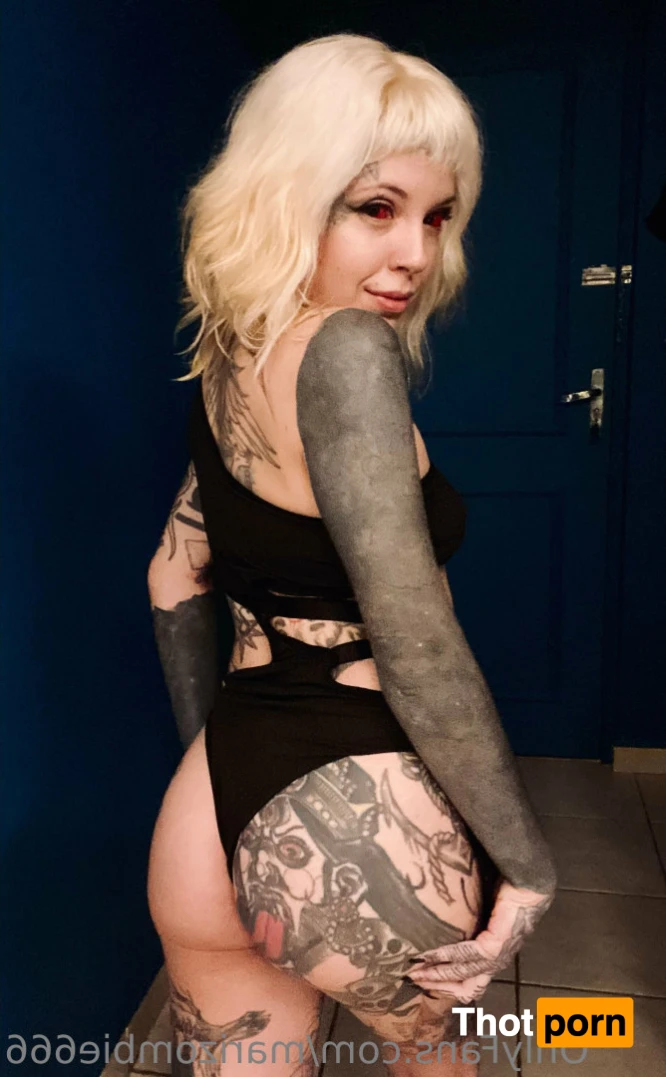 𝔐𝔞𝔯𝔦 ℨ𝔬𝔪𝔟𝔦𝔢 † 14109147