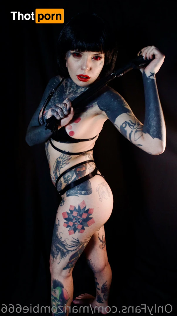 𝔐𝔞𝔯𝔦 ℨ𝔬𝔪𝔟𝔦𝔢 † 14109160