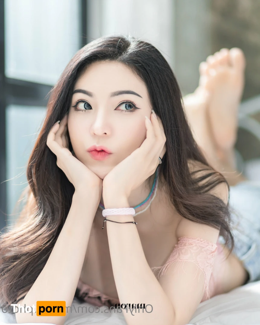 MARON Photo 14106221